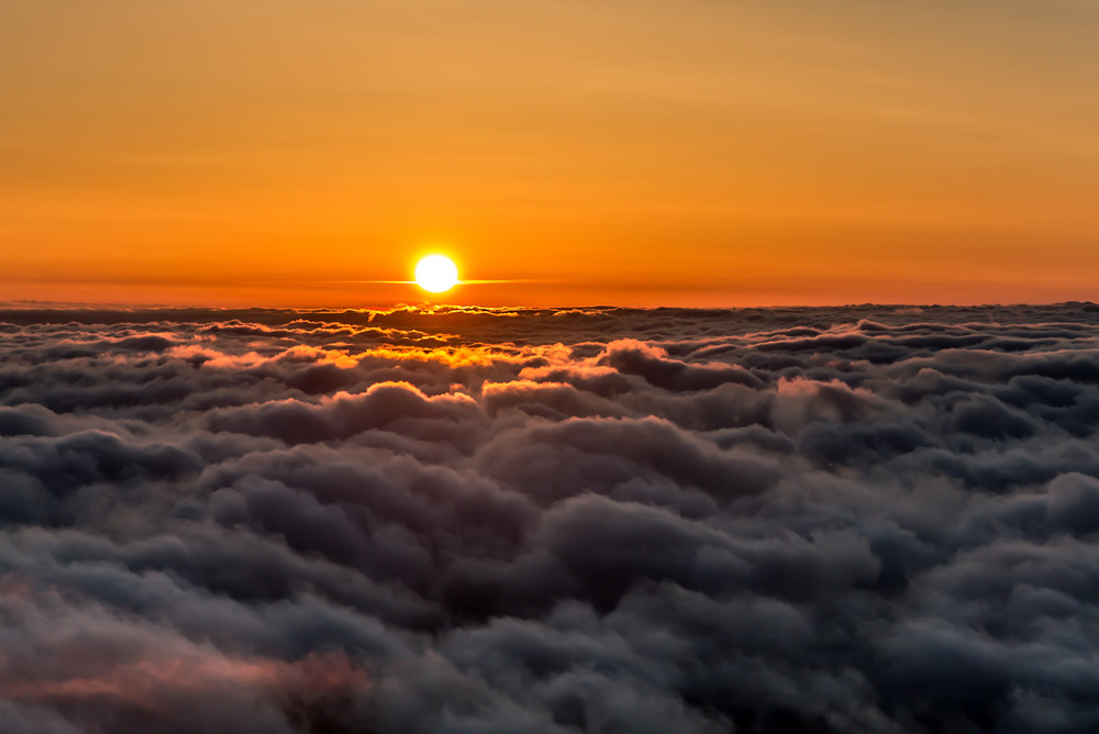 Фотографія Встретить рассвет над облаками / Дмитрий Скворцов / photographers.ua