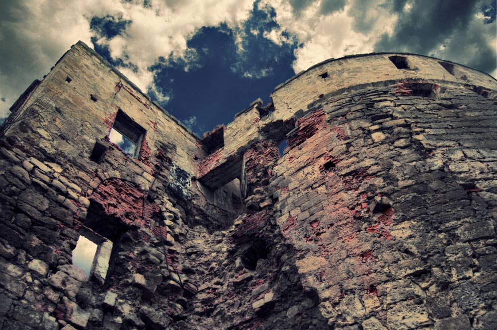 Фотографія під стінами Бережанського замку / #nestorfotkav / photographers.ua
