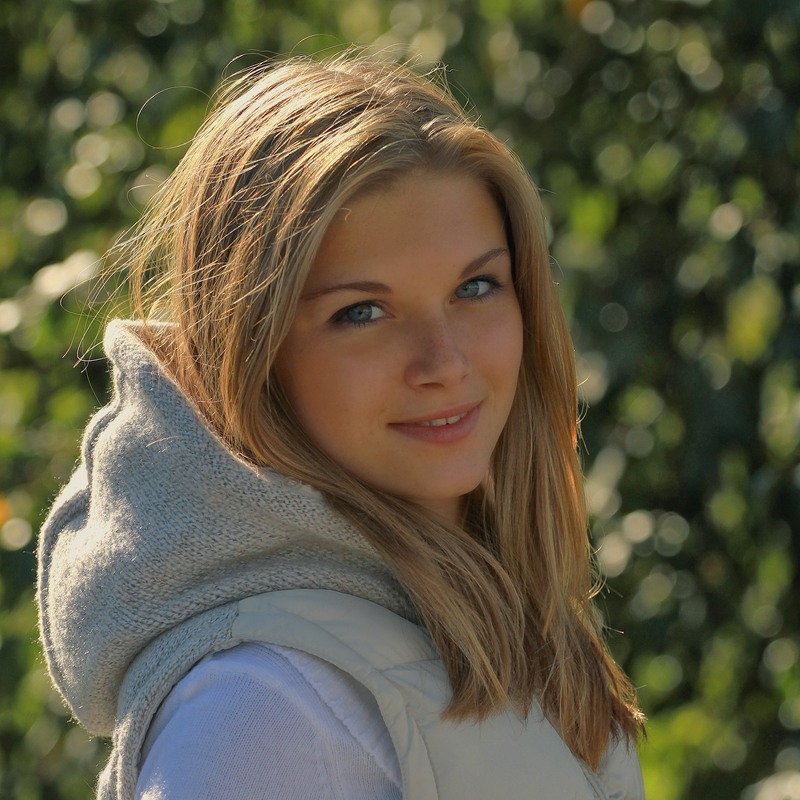 Фотографія Серія "Мова її погляду". Сонячний портрет / Edward / photographers.ua