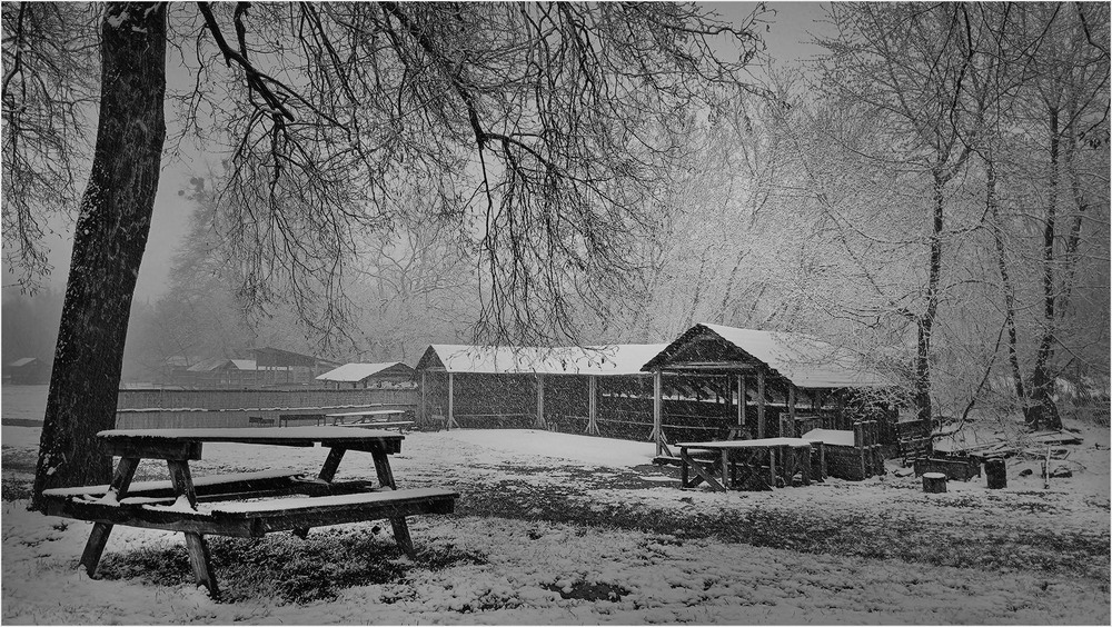 Фотографія Тихо падав квітневий сніг. Стоянка / Edward / photographers.ua