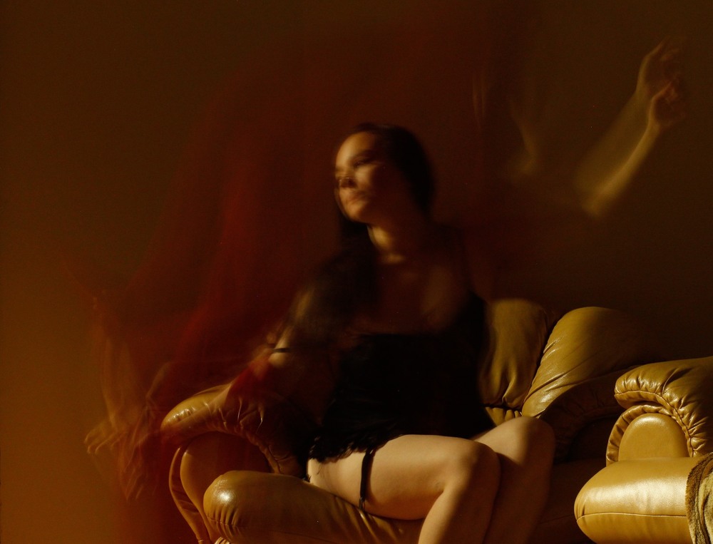 Фотографія self-portrait in a red haze / Bernadette / photographers.ua