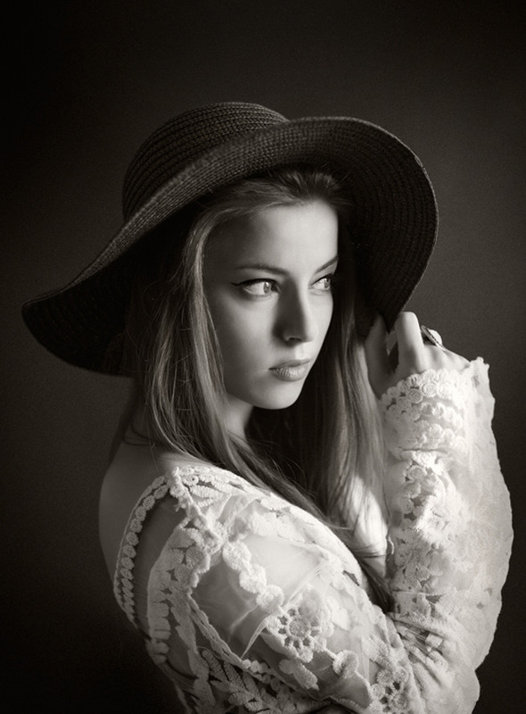 Фотографія Момиче с шапка / © Kalynsky / photographers.ua