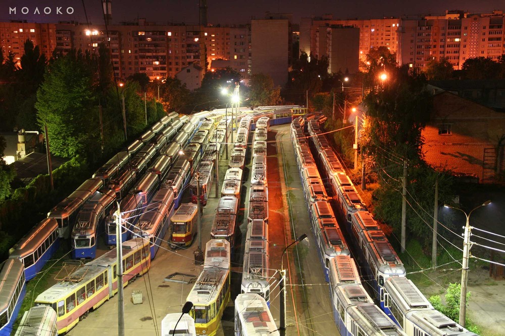 Фотографія Спят усталые трамваи ... / Yuriy Yakobenchuk / photographers.ua