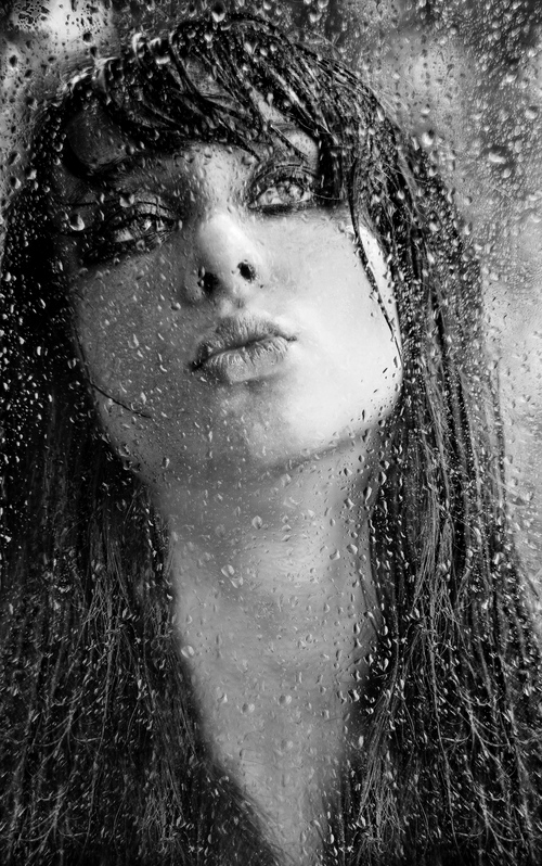 Фотографія лишь со мной поцелуй, что оставлен был летним дождём.. / Оля Яцків (Delfin4uk) / photographers.ua