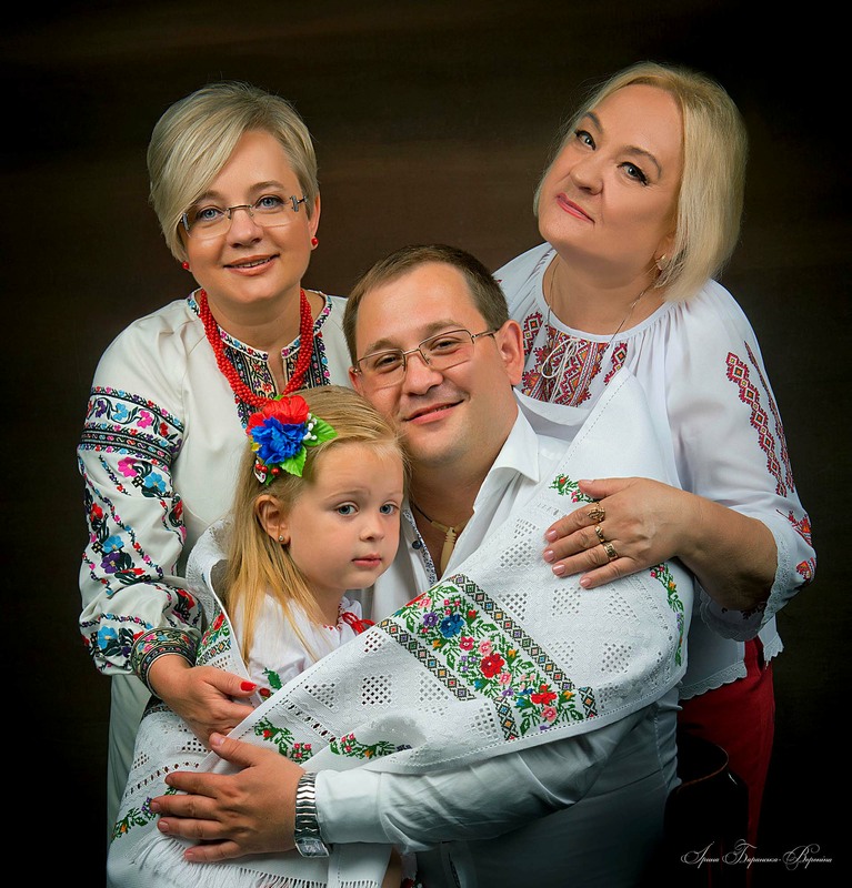 Фотографія Мій оберіг...Татко, бабуся та прабабуся..... / Iryna Baranska Voronina / photographers.ua