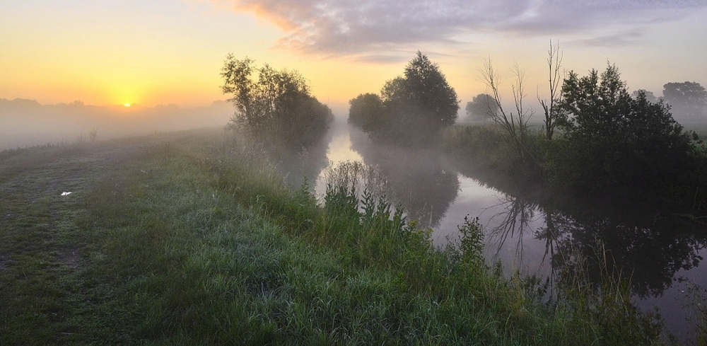 Фотографія A summer sunrise/ / Johny Hemelsoen / photographers.ua