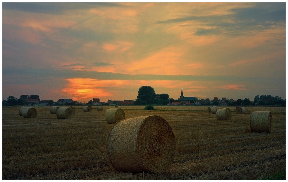 Фотографія A summer sunset. / Johny Hemelsoen / photographers.ua