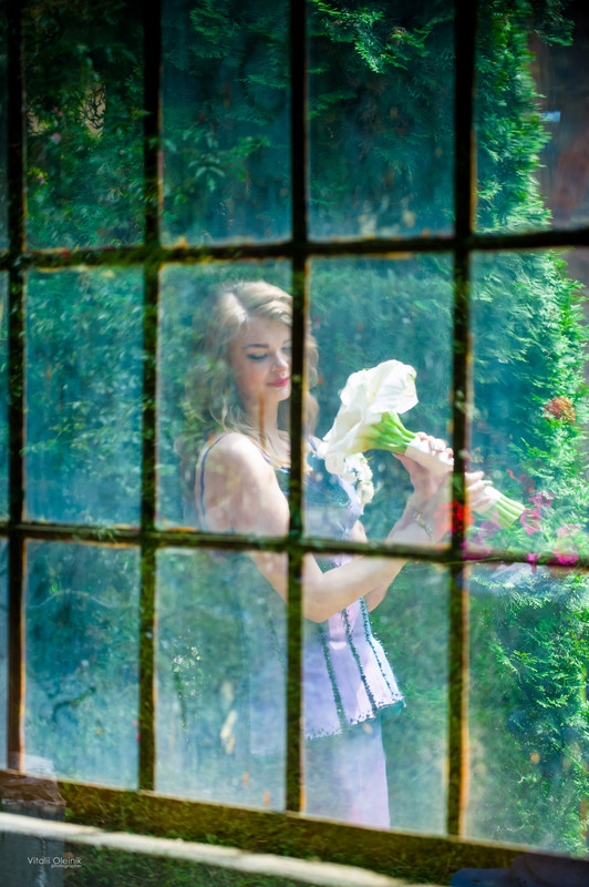 Фотографія girl with flowers. / Віталій Олейнік / photographers.ua