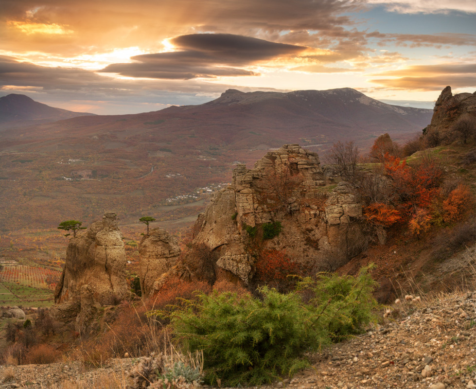Фотографія Осенний закат в Долине приведений / Евгений Жмак / photographers.ua
