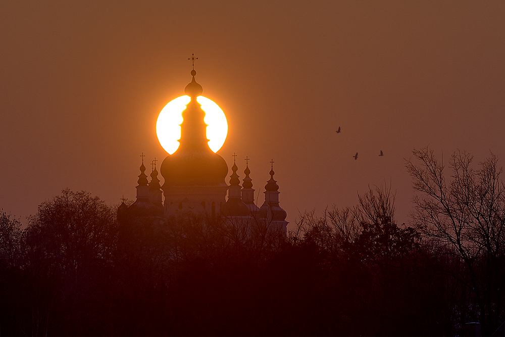 Фотографія Захід сонця за Троїцьким собором / Andrii Kazun / photographers.ua