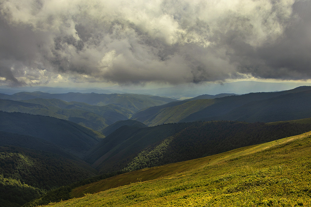 Фотографія Гарно буває, коли сонечко із-за волохатих хмар виглядає. / Юрій Максименко / photographers.ua
