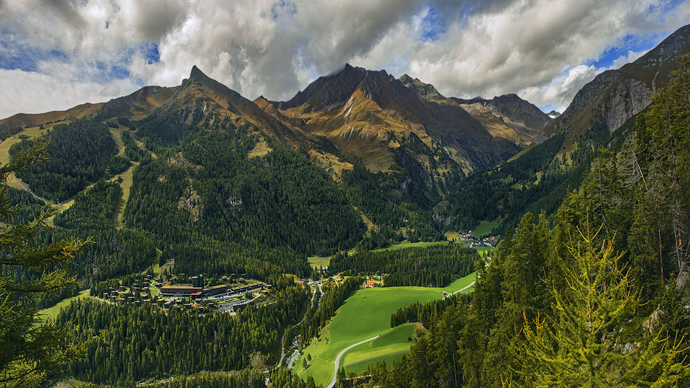 Фотографія Долиною широкою кудись воно біжить, життя, коли хмарненько з проясненнячком навкруги. / Юрій Максименко / photographers.ua