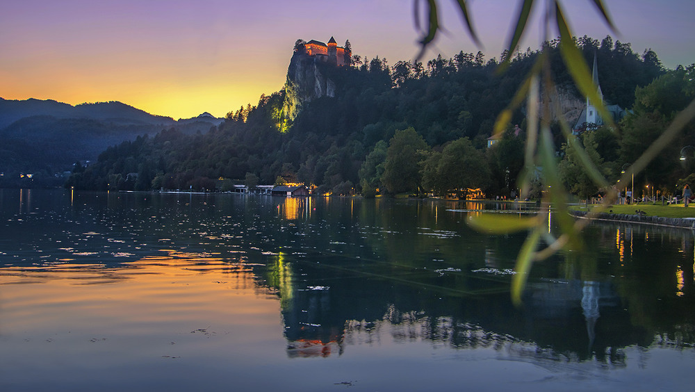 Фотографія Ой ти дівчино, горда та пишна, чом ти до мене гулять не вийшла? / Юрій Максименко / photographers.ua