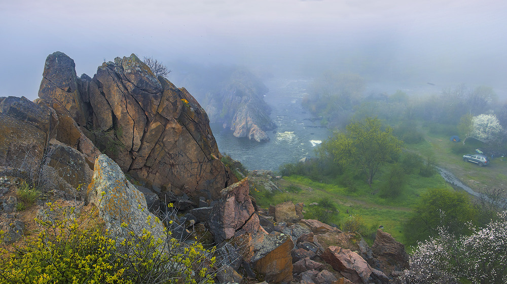 Фотографія Туман яром, туман до-о-олинОю (та й впустила золоте відерце - засмутила козакові серце). / Юрій Максименко / photographers.ua