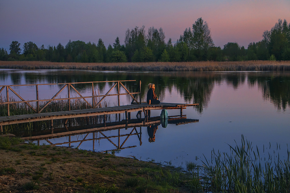 Фотографія Коли прощальний промінь настає, люде чомусь радіють, а потім зітхають - кожен про щось своє. / Юрій Максименко / photographers.ua