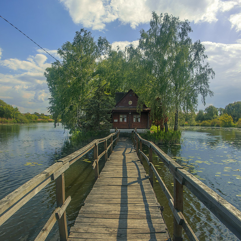 Фотографія Кладка до будиночка рибалки привела під вечір. / Юрій Максименко / photographers.ua