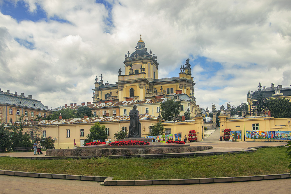 Фотографія Хмари, церква, митрополит. / Юрій Максименко / photographers.ua