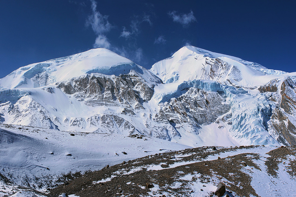 Фотографія Два кОльори мої - два кольорИ: руде - то скелі й камені, а синє - то крига і небо. Вранці. / Юрій Максименко / photographers.ua
