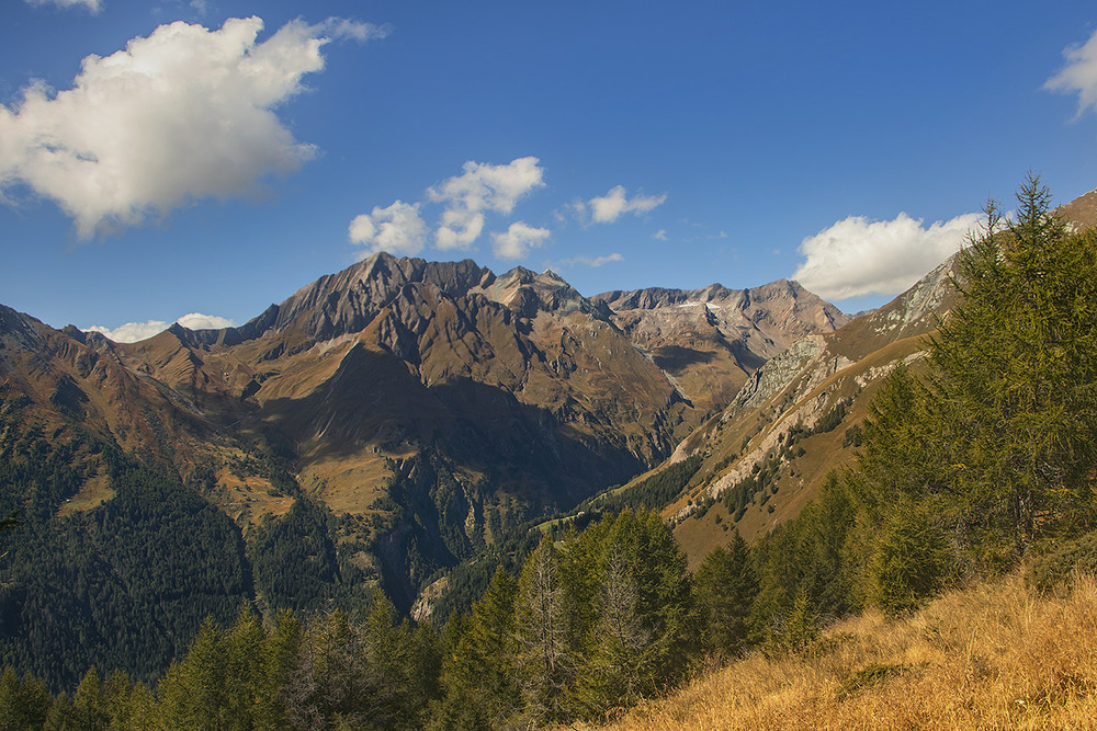 Фотографія Блакитне небо над головою і стрункі рельєви гір - надихають і заспокоюють. / Юрій Максименко / photographers.ua