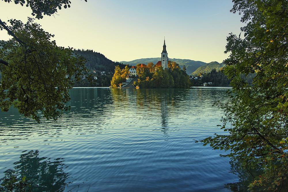 Фотографія Сонце заходить, вОди темніють. / Юрій Максименко / photographers.ua