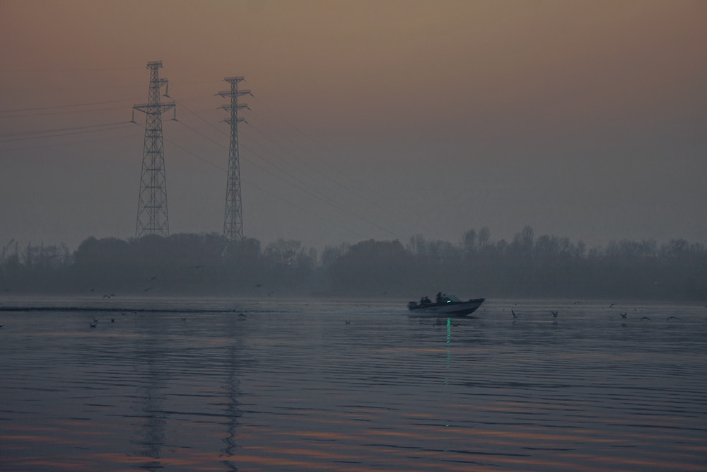 Фотографія Ніч з туманом опускаються на берег і ріку. / Юрій Максименко / photographers.ua