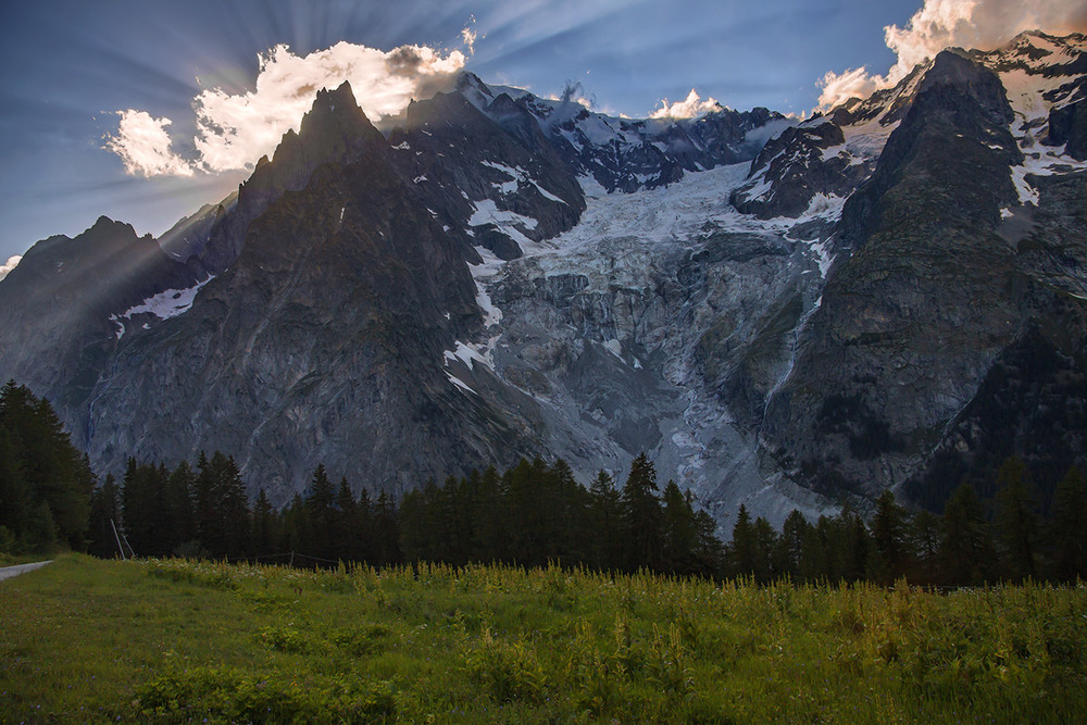 Фотографія Зненацька проміння ясне. Од сну пробудило мене. / Юрій Максименко / photographers.ua