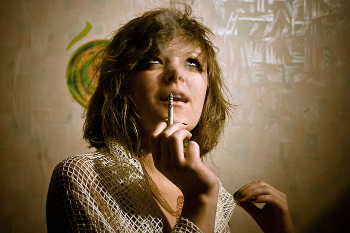 Фотографія Катя с сигаретой / Julia Fetisova / photographers.ua