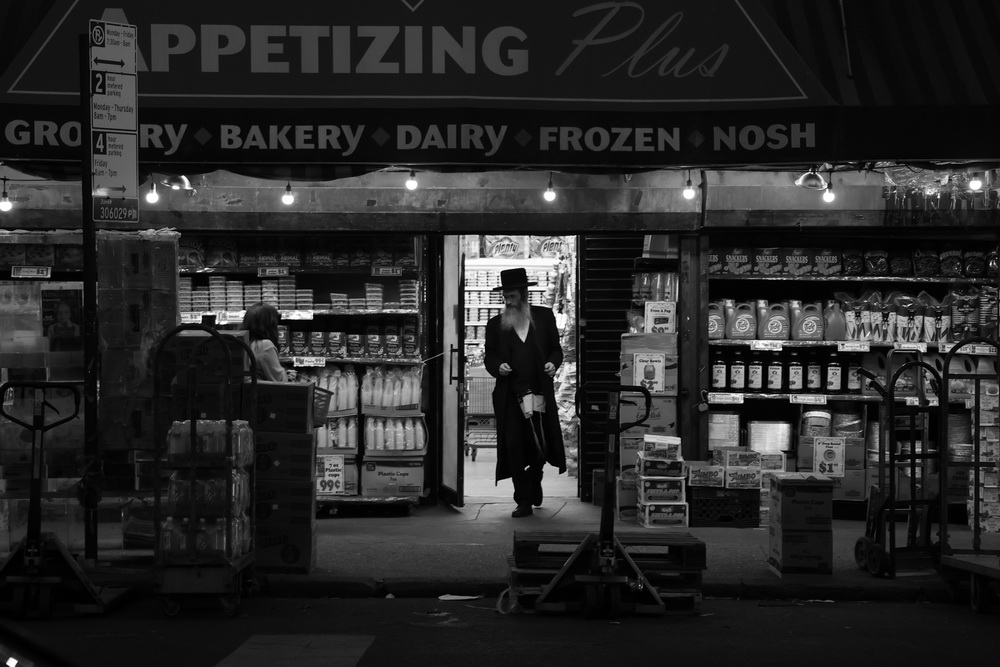 Фотографія Вночі у єврейському кварталі Брукліна / Юрий Эбер / photographers.ua