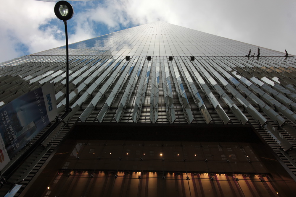 Фотографія Той, що йде до хмар. Всесвітній торговий центр, Нью-Йорк / Юрий Эбер / photographers.ua