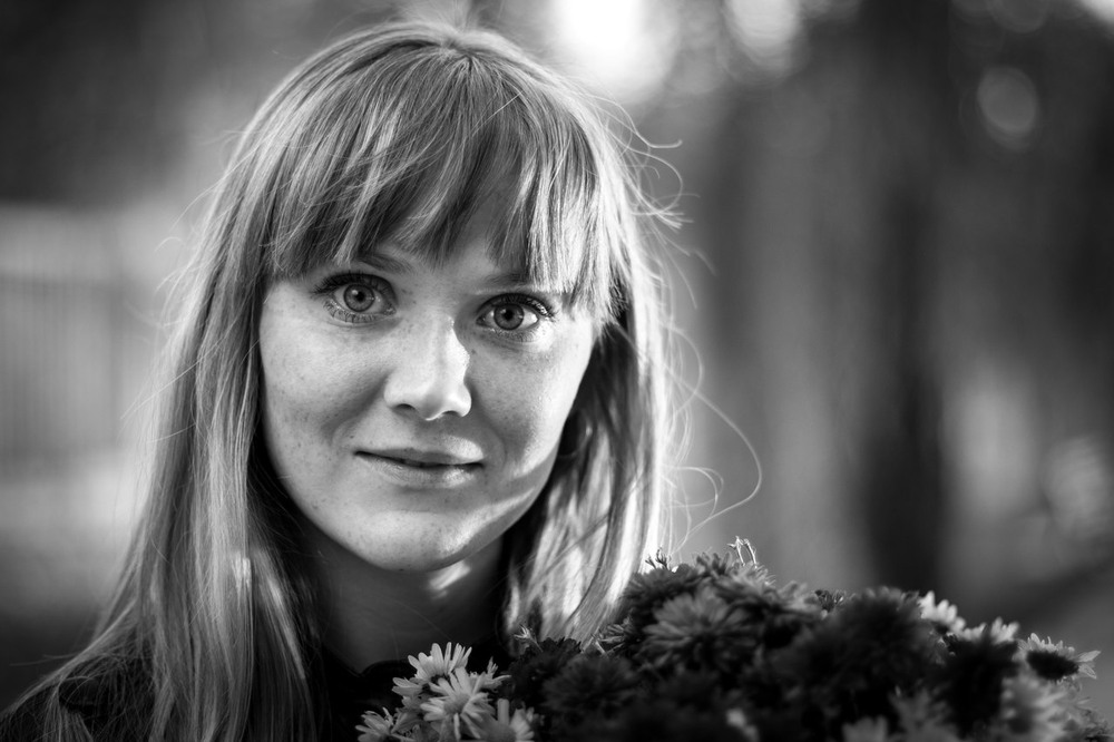 Фотографія Девушка с цветами:) / Алиса Тищенко / photographers.ua