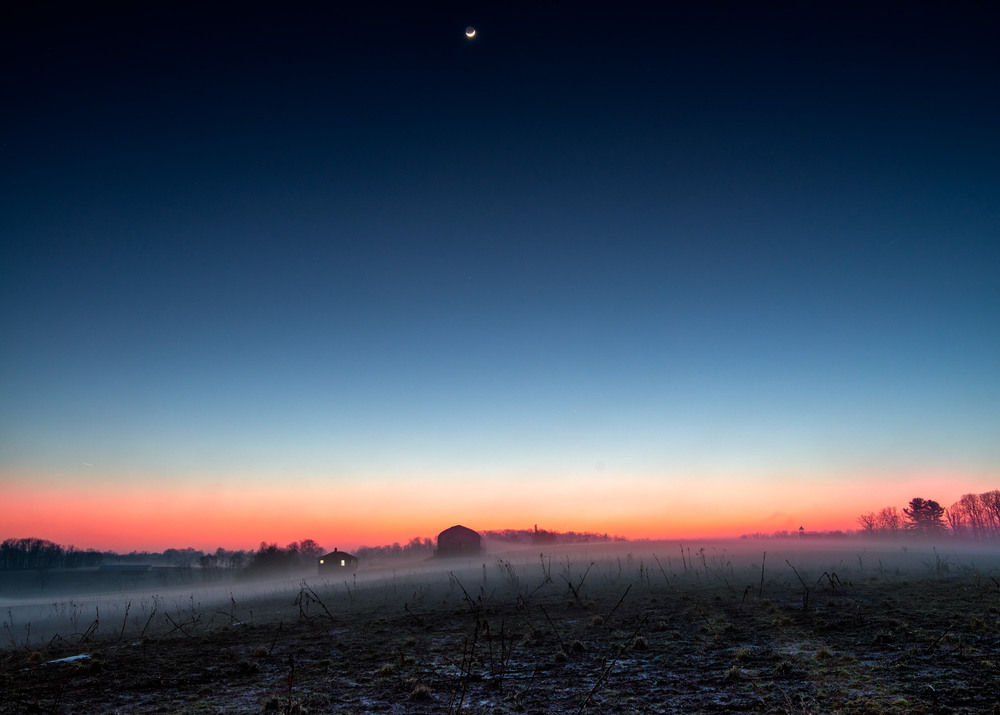 Фотографія Foggy night over farm lands / Леонид Шрайбман / photographers.ua