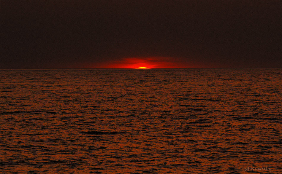 Фотографія Dramatic sunset on the Black Sea. / Александр Кривицкий / photographers.ua