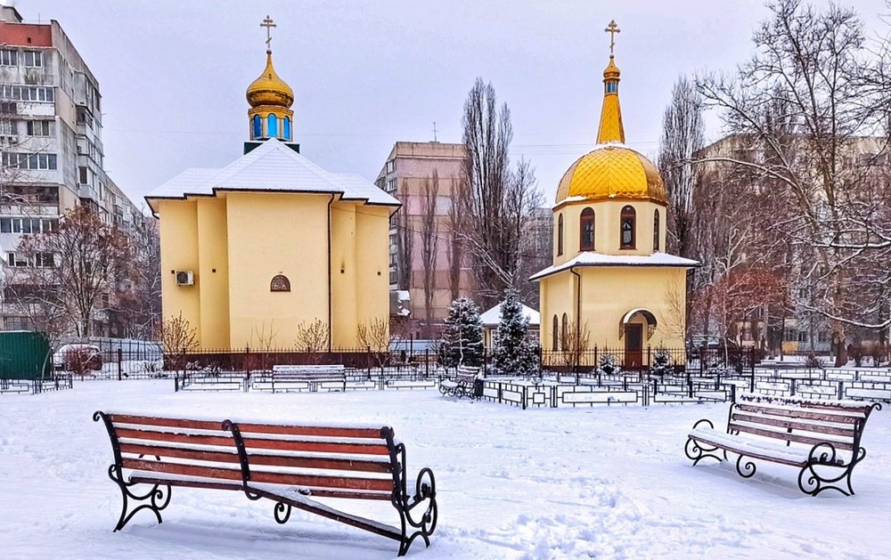 Фотографія Сніговий єтюд біля дому / SergioSfotaS / photographers.ua