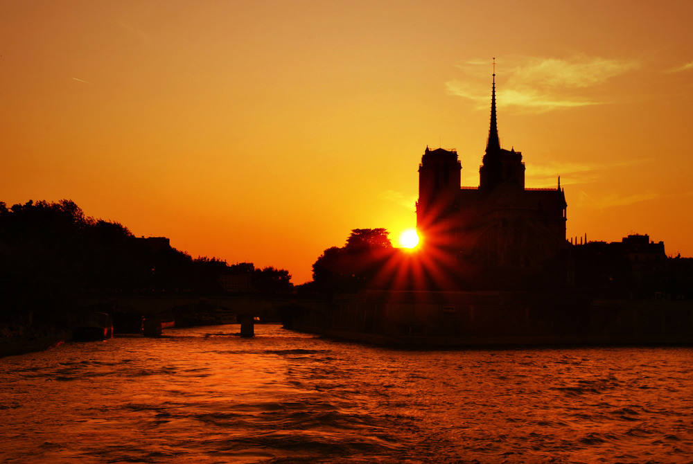 Фотографія Sunset over Notre-Dame / Ярослав Боклажук / photographers.ua