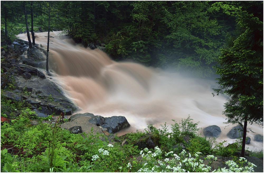 Фотографія Грязевой водопад в SKOLE / Aeromast / photographers.ua