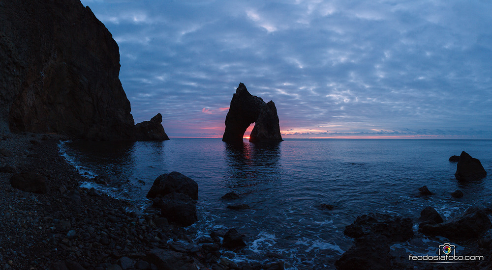 Фотографія Восход солнца в Золотых Воротах Карадага / Андрей Шелякин / photographers.ua