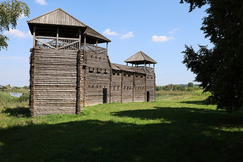 Фотографія Репліка оборонної стіни городища княжої доби / Віталій Шафранський / photographers.ua