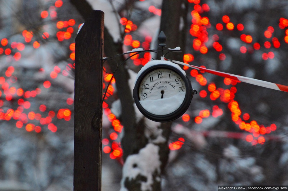 Фотографія Уличные часы в Киеве зимой / Oleksandr Gusev / photographers.ua