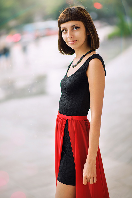 Фотографія червона сукня червоний диплом / Софія Білобжицька / photographers.ua