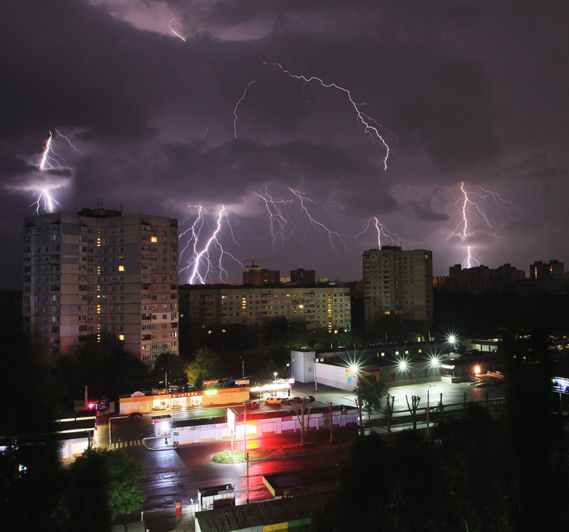 Фотографія Молнии над городом / Анастасия Беседина / photographers.ua