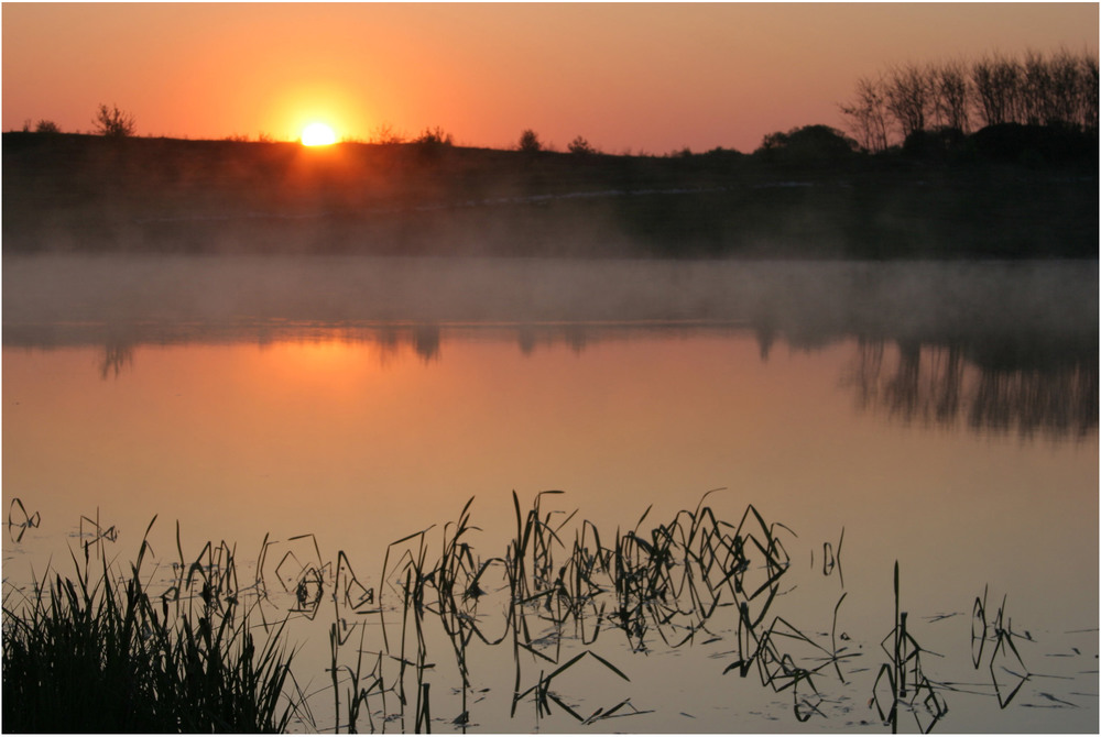 Фотографія Захід сонця... Танкове озеро (від слова "танк")... / Кирильчук Ната / photographers.ua