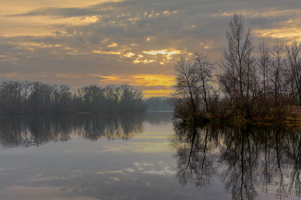 Фотографія біля річки / Михайло Шерман / photographers.ua