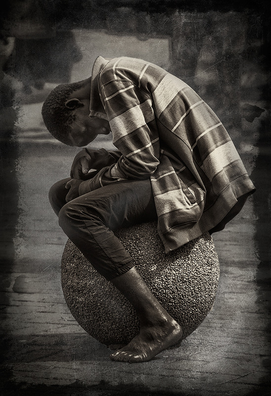 Фотографія Мальчик на шаре (вопрос к Пикассо) / Mariner / photographers.ua