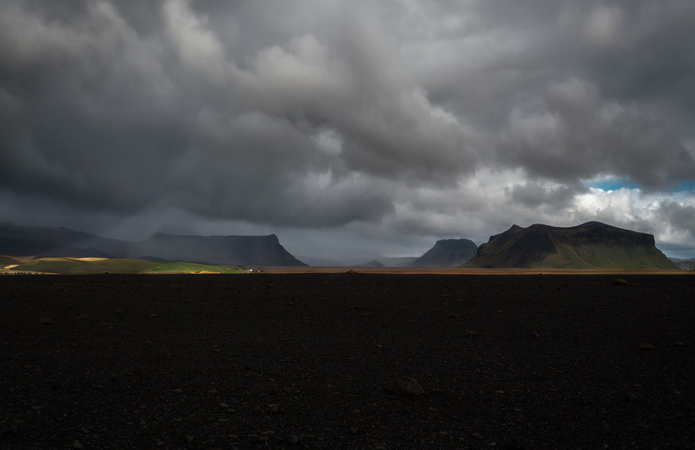 Фотографія Налетели тучки...Исландия! / Александр Вивчарик / photographers.ua