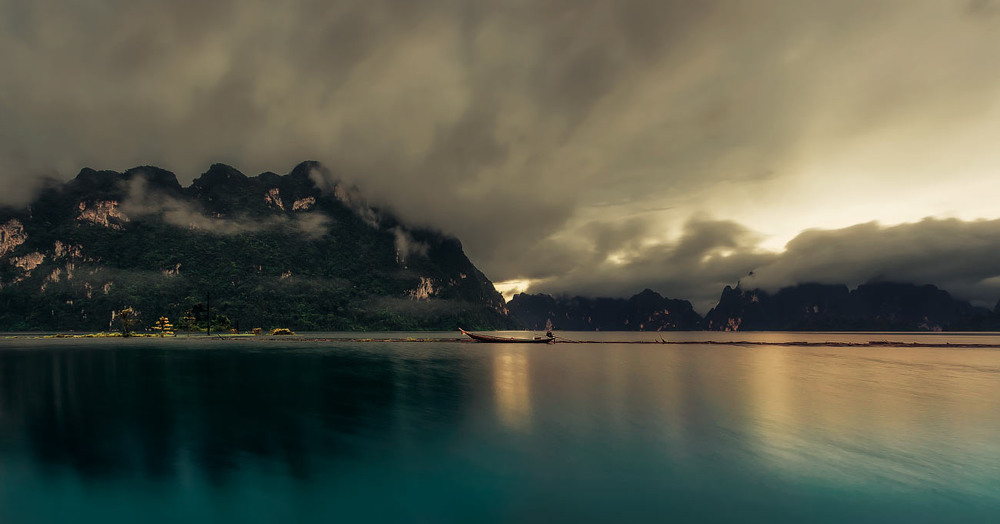 Фотографія Вечерело на озере Чео Лан — одном из самых красивых мест в Таиланде! / Александр Вивчарик / photographers.ua