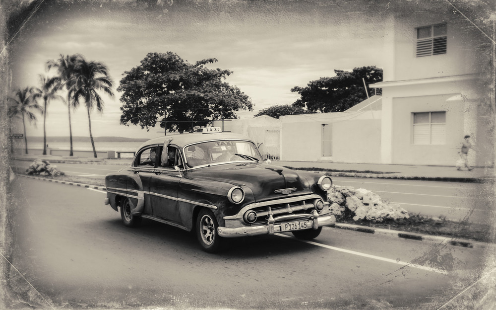 Фотографія Ух...прокачу с ветерком!Сьенфуэгос.Куба! / Александр Вивчарик / photographers.ua