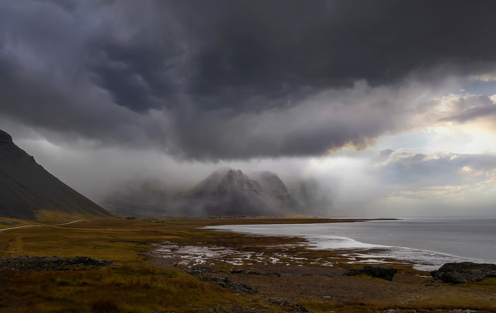 Фотографія Борьба стихий... Исландия! / Александр Вивчарик / photographers.ua