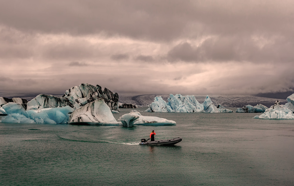 Фотографія "Разворот"...Ледник, вечер ...Исландия! / Александр Вивчарик / photographers.ua