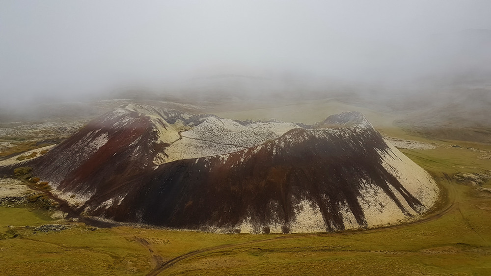 Фотографія Туманное утро...Кратер Граброк.Исландия! / Александр Вивчарик / photographers.ua