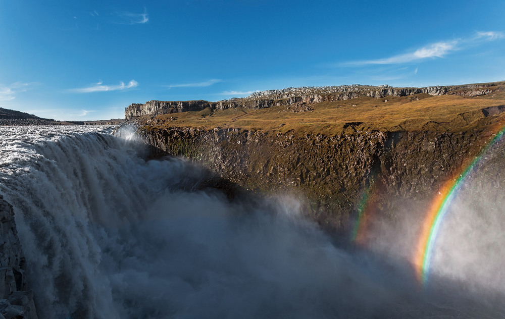 Фотографія "Дотянуться до радуги"...Водопады Исландии! / Александр Вивчарик / photographers.ua